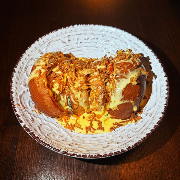 ЧІЗБУРГЕР З ЯЛОВИЧИНИ ТА ОВОЧАМИ