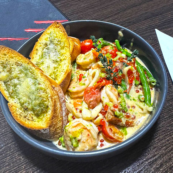 Сковорідка з морепродуктами