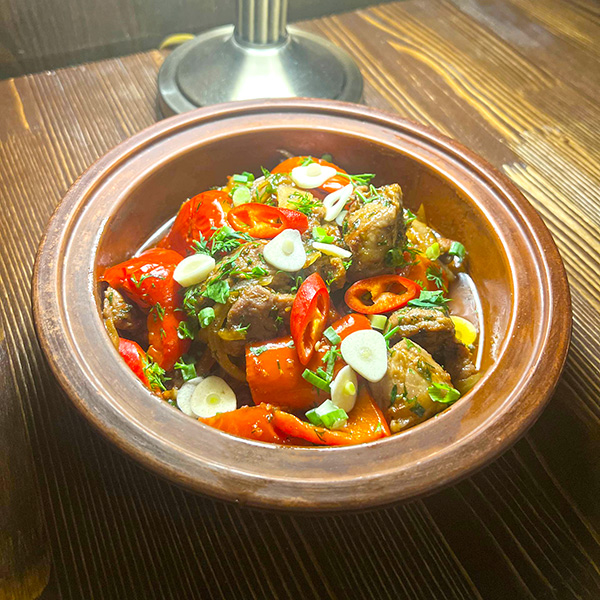 Пательня зі свининою